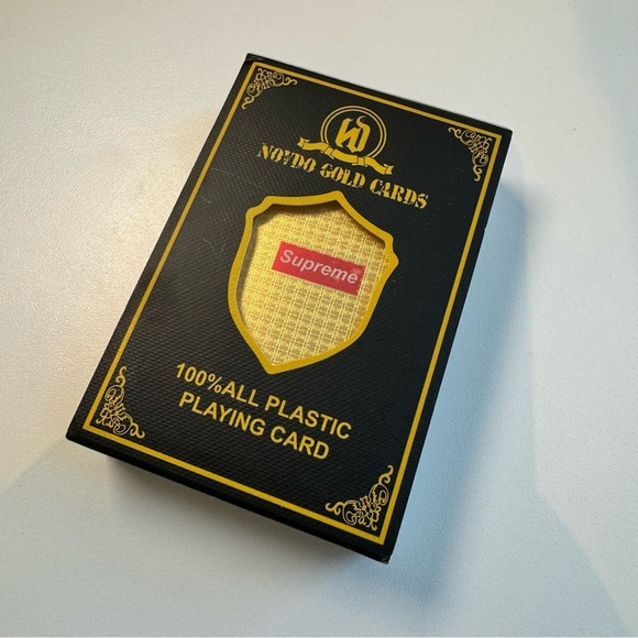 Supreme Gold Foil Playing Cards - Picture 4 of 9